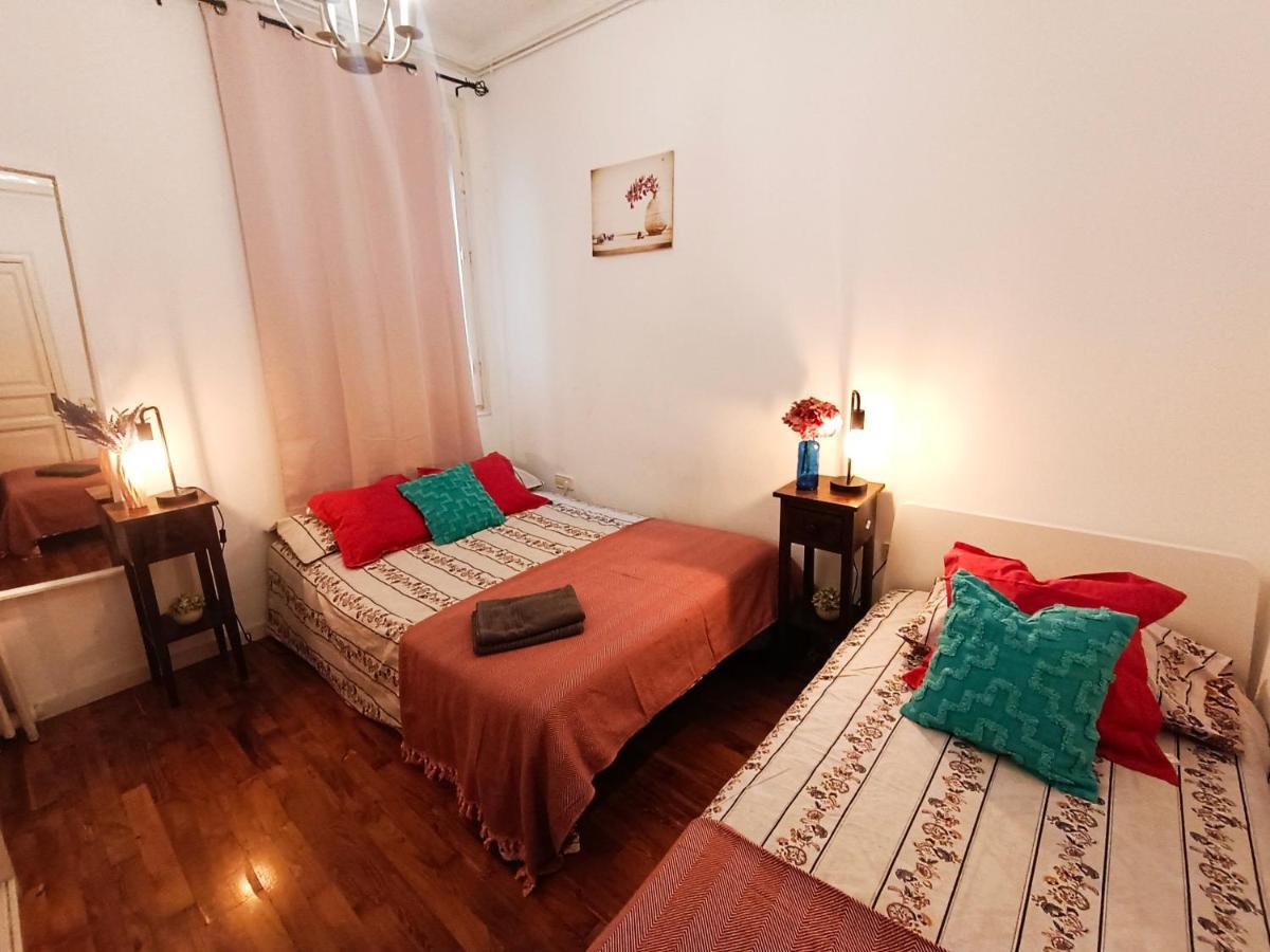 Urquinaona Rooms บาร์เซโลนา ภายนอก รูปภาพ
